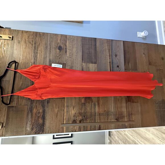 Bardot Capri Slip Dress Maxi in Fire Red NWT - Picture 7 of 11